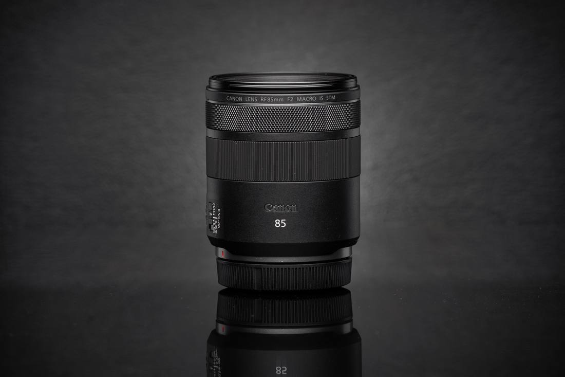 Объектив Canon RF 85mm F2 Macro IS STM