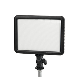 Осветитель светодиодный Godox LEDP120C накамерный Осветитель светодиодный Godox LEDP120C накамерный